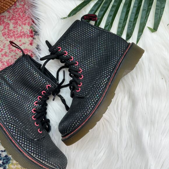 Dr. Marten Black Colorful Shimmer Leather Delaney Combat Boot Kids Girls 1 - Picture 3 of 8